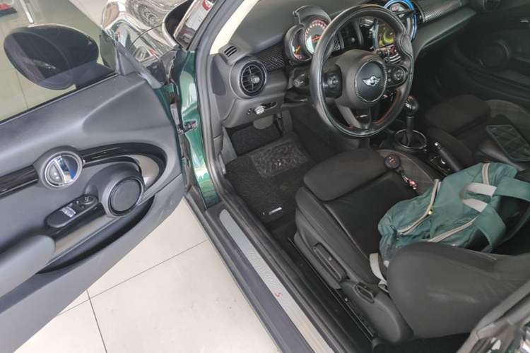 Used MINI 2014 2.0T COOPER S Fun Driver Seat