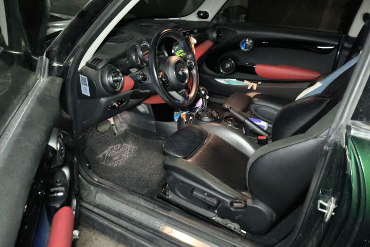 Used MINI 2014 2.0T COOPER S Excitement Driver Seat