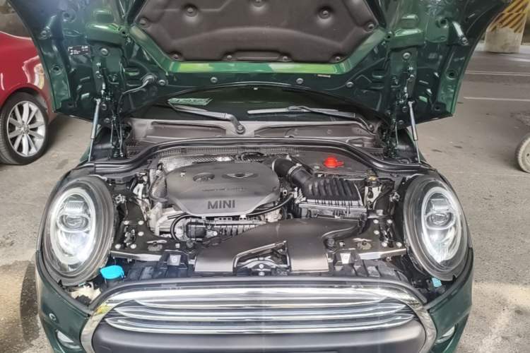 Used MINI 2014 1.2T ONE+ Engine Bay