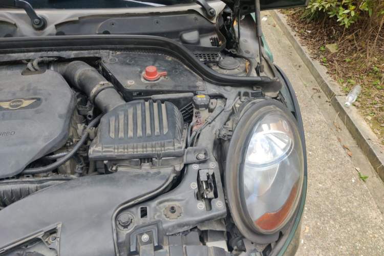 Used MINI 2014 1.2T ONE+ Engine Bay Left