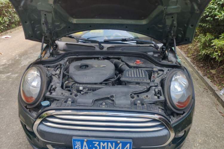 Used MINI 2014 1.2T ONE+ Engine Bay