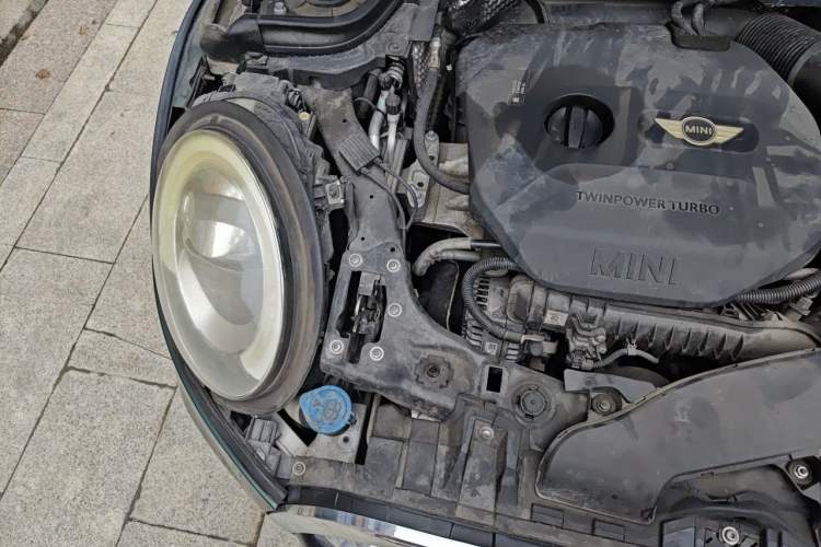 Used MINI 2014 1.5T COOPER Excitement Engine Bay Right