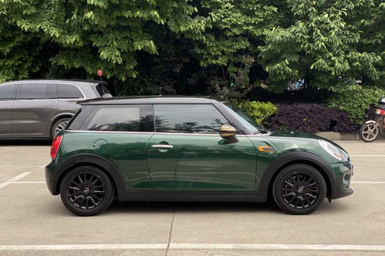 Used MINI 2014 1.5T COOPER Fun Exterior 5