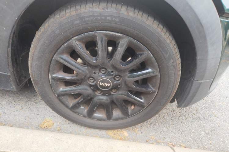 Used MINI 2014 1.2T ONE+ Exterior 7
