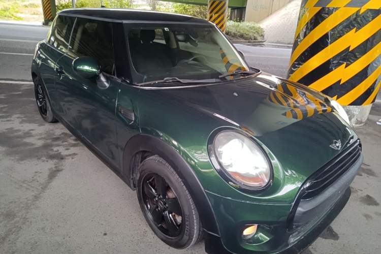Used MINI 2014 1.2T ONE Front Right 45 Deg
