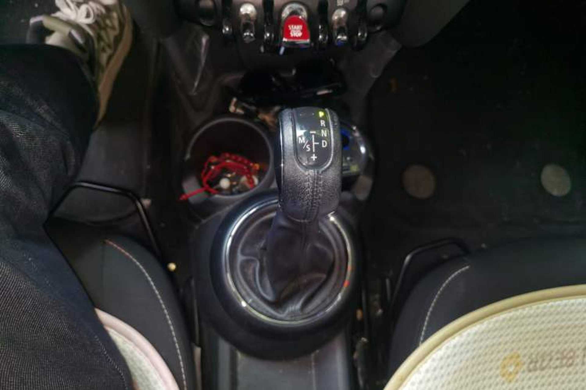 Used MINI 2014 1.2T ONE+ Gear Lever