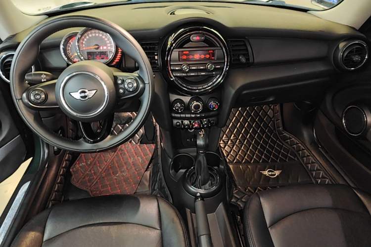 Used MINI 2014 1.2T ONE+ Gear Lever