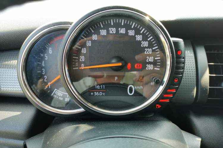 Used MINI 2014 1.5T COOPER Fun Instrument Cluster