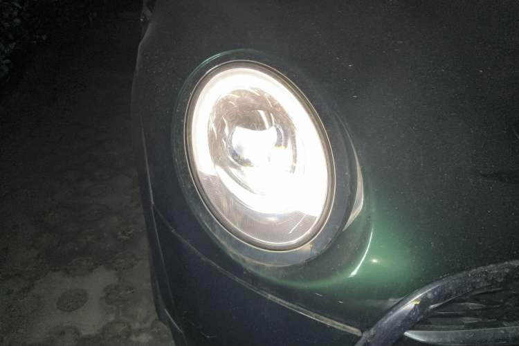 Used MINI 2014 2.0T COOPER S Excitement Right Front Headlight