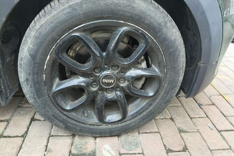 Used MINI 2014 1.5T COOPER Fun Right Front Wheel Hub