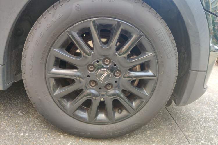 Used MINI 2014 1.2T ONE+ Right Front Wheel Hub