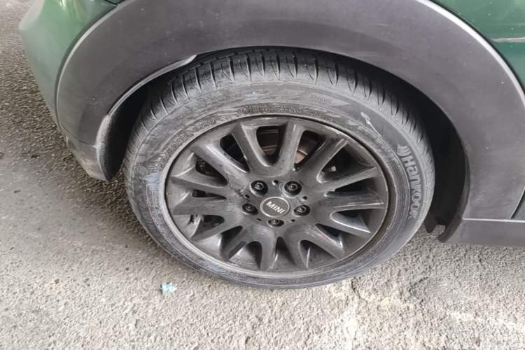 Used MINI 2014 1.2T ONE+ Right Rear Wheel Hub