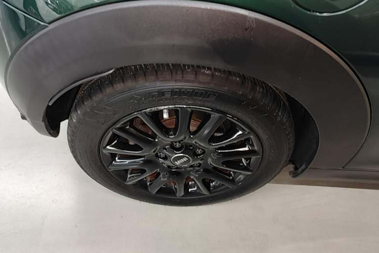 Used MINI 2014 1.2T ONE+ Right Rear Wheel Hub