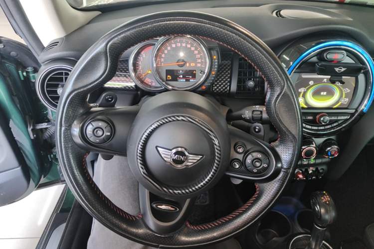 Used MINI 2014 2.0T COOPER S Fun Steering Wheel
