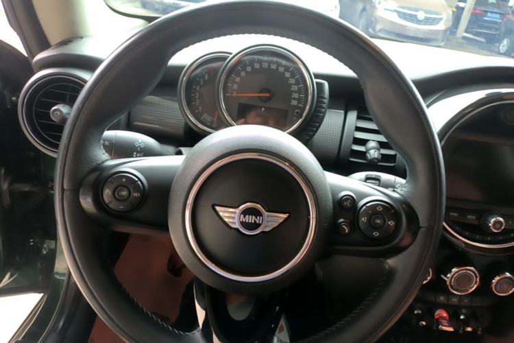 Used MINI 2014 1.5T COOPER Fun Steering Wheel