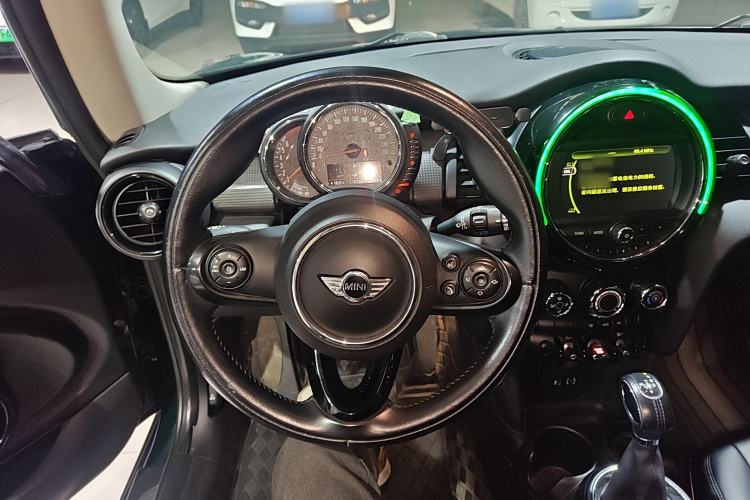 Used MINI 2014 1.5T COOPER Fun Steering Wheel