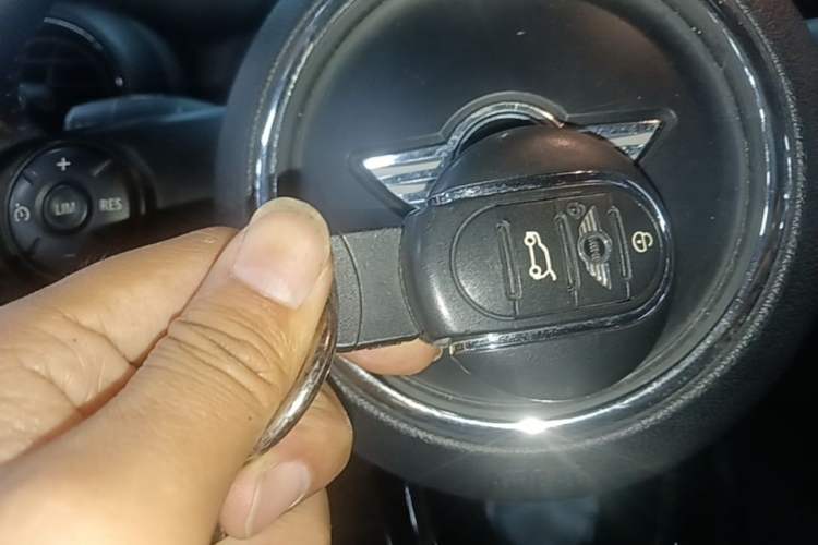 Used MINI 2014 1.5T COOPER Fun Vehicle Key