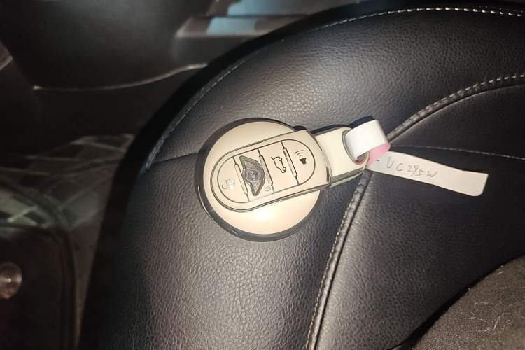 Used MINI 2014 1.5T COOPER Fun Vehicle Key