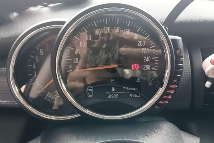 Used MINI 2014 1.5T COOPER Fun Instrument Cluster