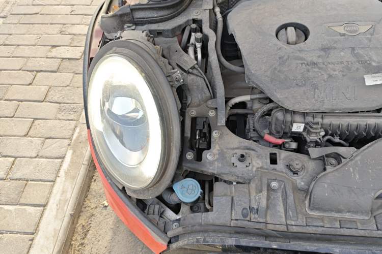 Used MINI 2014 1.5T COOPER Excitement Engine Bay Right
