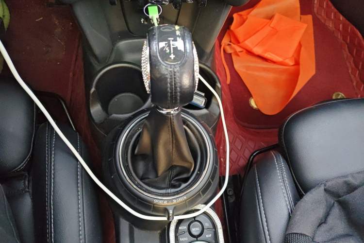Used MINI 2014 1.5T COOPER Excitement Gear Lever