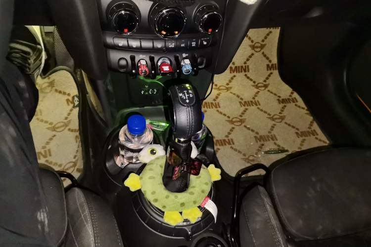 Used MINI 2014 1.5T COOPER Excitement Gear Lever