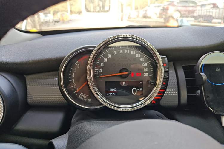 Used MINI 2014 1.5T COOPER Excitement Instrument Cluster