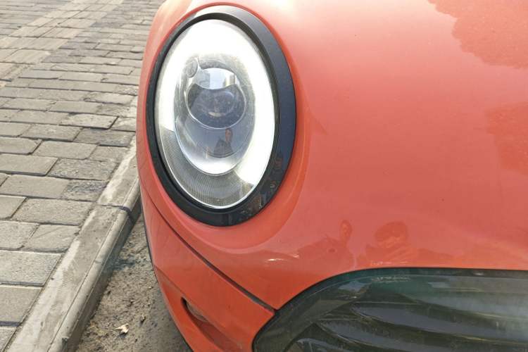 Used MINI 2014 1.5T COOPER Excitement Right Front Headlight