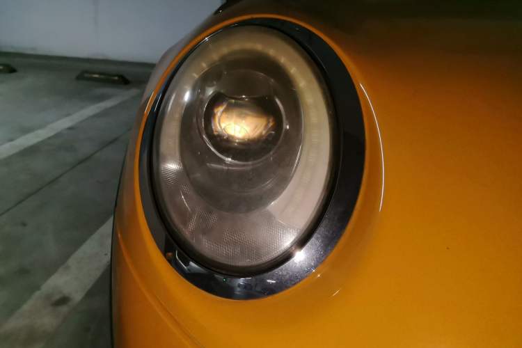Used MINI 2014 2.0T COOPER S Fun Right Front Headlight