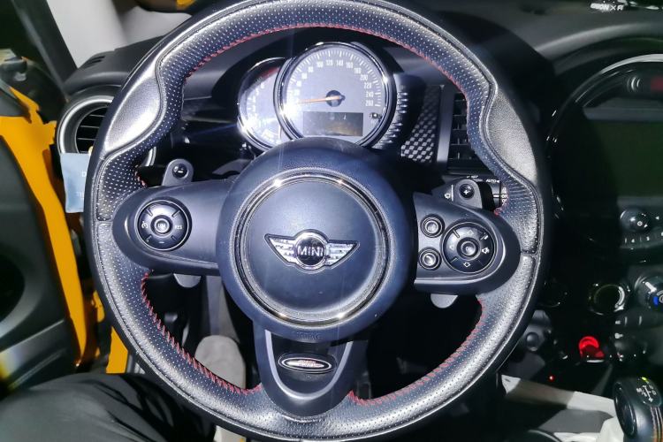 Used MINI 2014 2.0T COOPER S Fun Steering Wheel