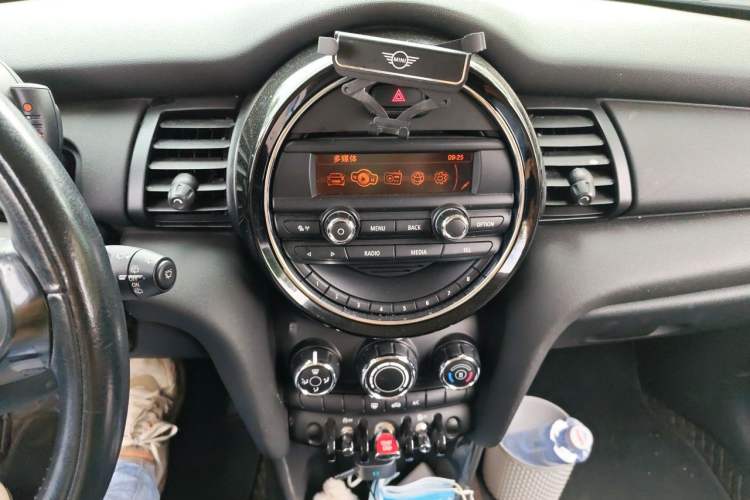 Used MINI 2014 1.2T ONE Audio And AC Panel