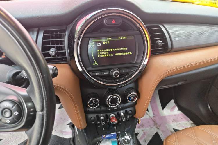 Used MINI 2014 1.5T COOPER Fun Audio And AC Panel