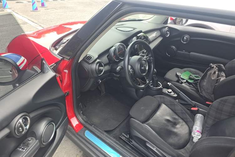 Used MINI 2014 1.5T COOPER Excitement Driver Seat