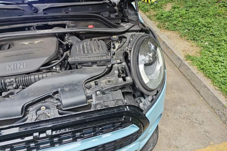 Used MINI 2014 2.0T COOPER S Excitement Engine Bay Left