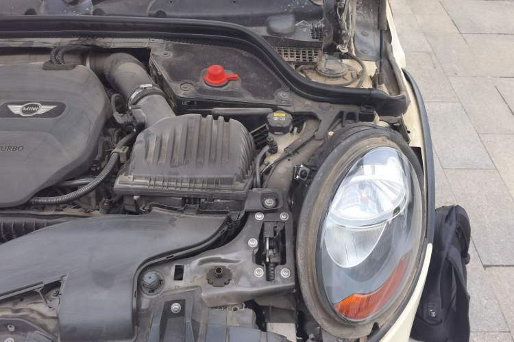 Used MINI 2014 1.5T COOPER Fun Engine Bay Left