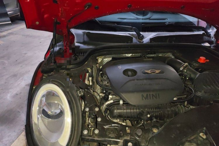 Used MINI 2014 2.0T COOPER S Fun Engine Bay Right