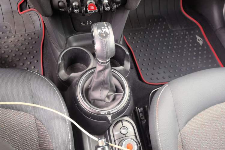Used MINI 2014 1.5T COOPER Fun Gear Lever