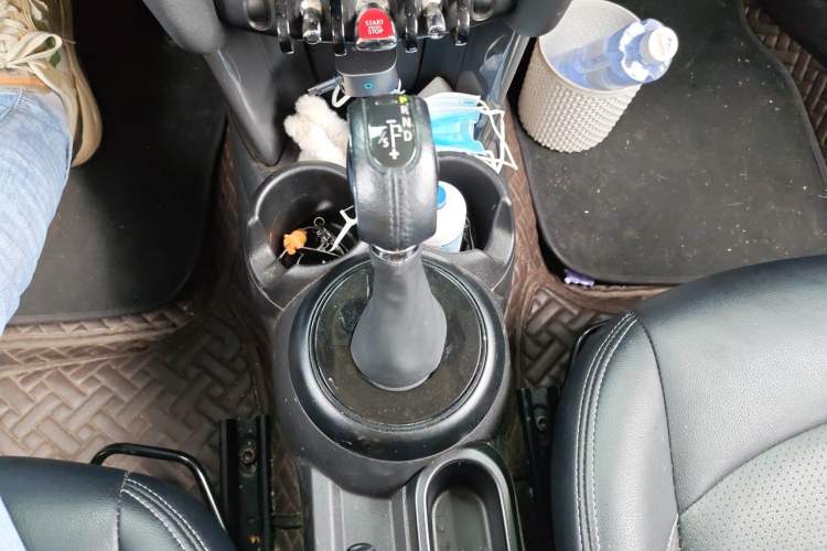 Used MINI 2014 1.2T ONE Gear Lever