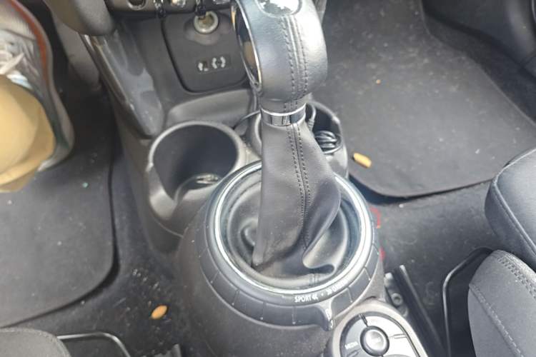Used MINI 2014 1.5T COOPER Excitement Gear Lever