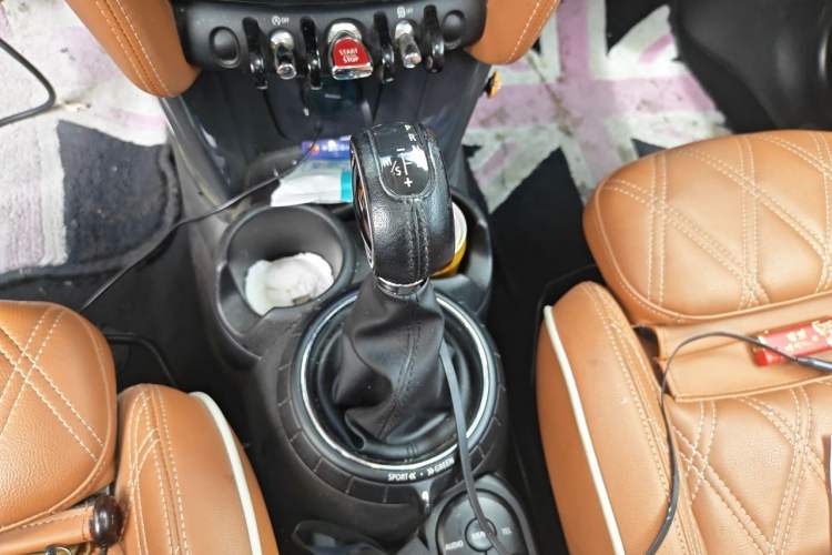Used MINI 2014 1.5T COOPER Fun Gear Lever