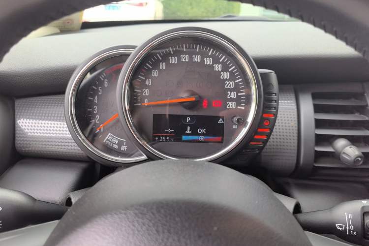 Used MINI 2014 1.5T COOPER Fun Instrument Cluster