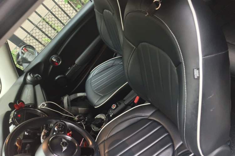 Used MINI 2014 1.5T COOPER Fun Left Front Seat