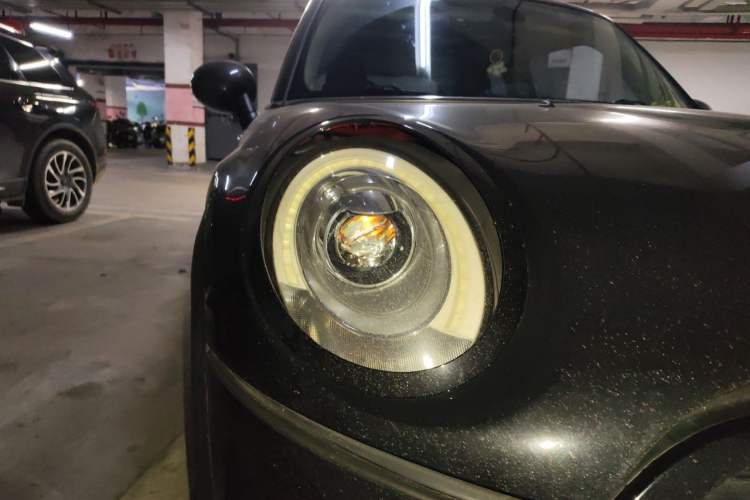 Used MINI 2014 2.0T COOPER S Fun Right Front Headlight
