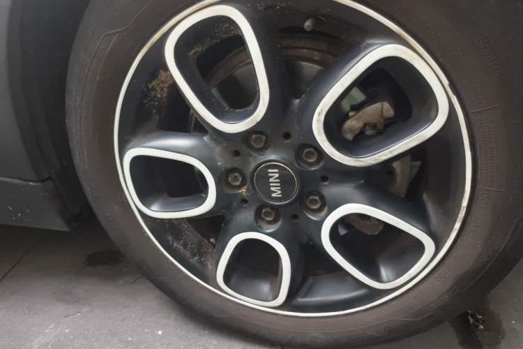 Used MINI 2014 1.5T COOPER Fun Right Front Wheel Hub