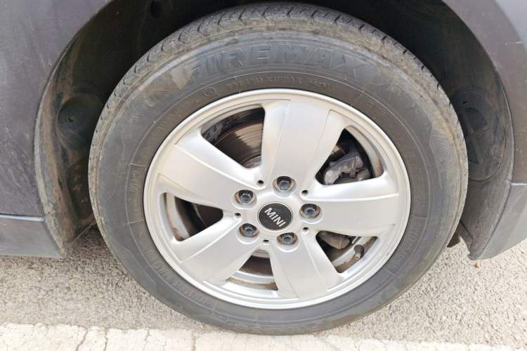 Used MINI 2014 1.2T ONE Right Front Wheel Hub