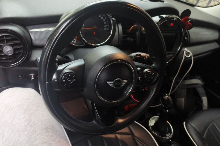 Used MINI 2014 1.5T COOPER Fun Steering Wheel