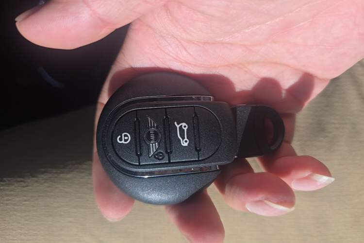 Used MINI 2014 1.5T COOPER Fun Vehicle Key