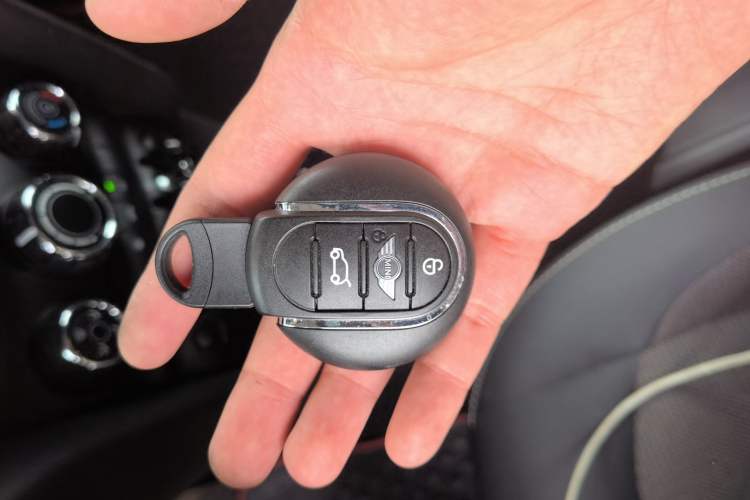Used MINI 2014 1.5T COOPER Fun Vehicle Key