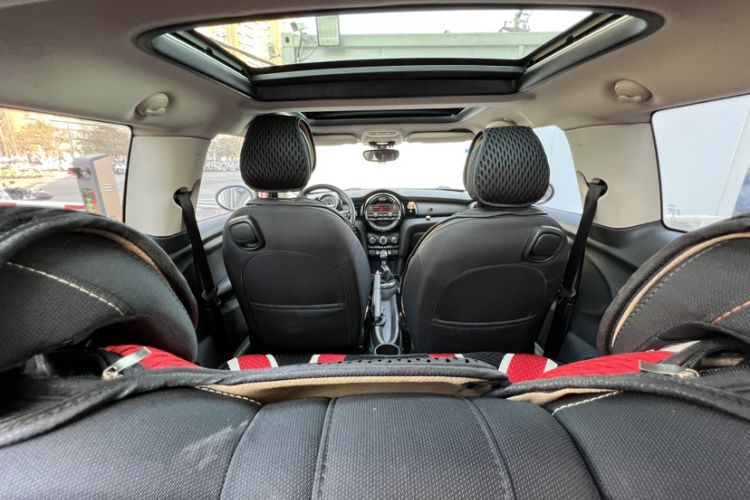 Used MINI 2014 1.2T ONE+ Interior 2