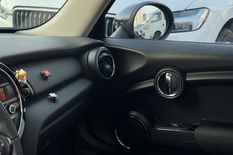 Used MINI 2014 1.2T ONE+ Interior 3